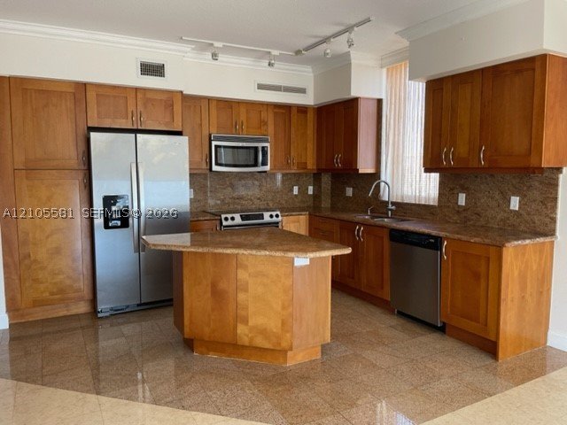 Property photo # 7