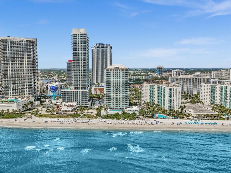 Comprar apartamento en Apogee Beach Hollywood 1901
