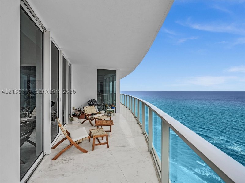 Comprar apartamento en Apogee Beach Hollywood 1901