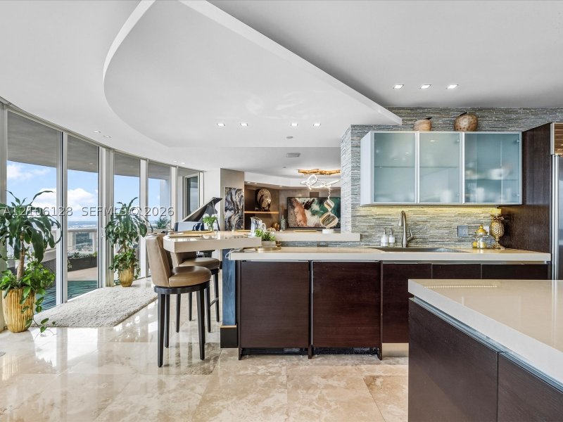 Condo for sale at Trump Royale 5101