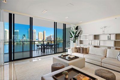 Comprar apartamento en Prive 1106