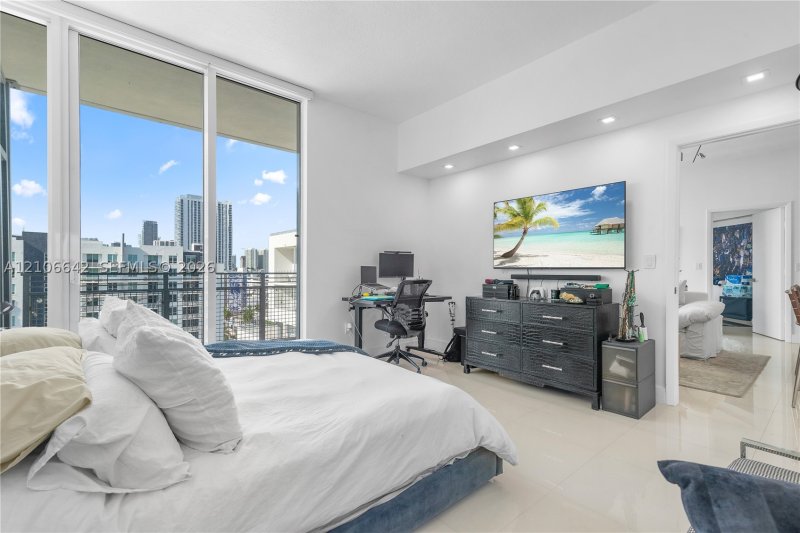 Property photo # 6