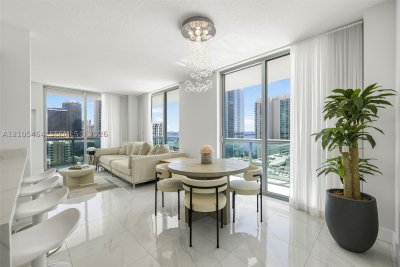 Gallery Art Condo Apt #1509