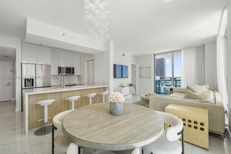 Aluguel de apartamento no Gallery Art Condo 1509