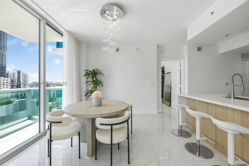 Aluguel de apartamento no Gallery Art Condo 1509