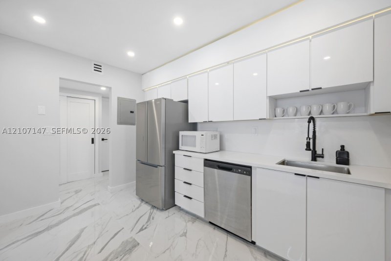 Property photo # 9