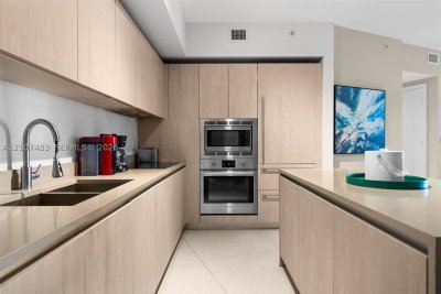 Comprar apartamento no Hyde Beach Resort Hollywood 2407