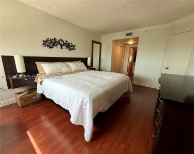 Comprar apartamento no Floridian 2712