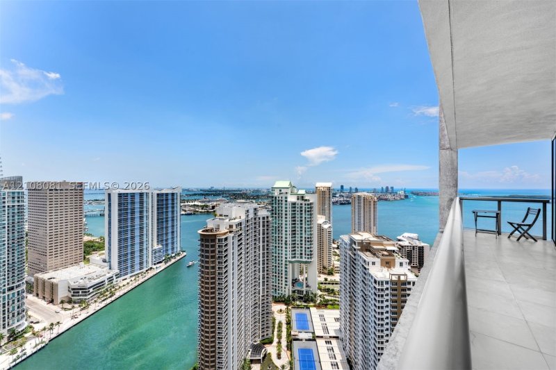 Condo for sale at Icon Brickell Tower II 4502