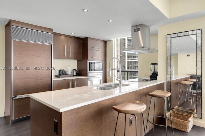 Condo for sale at Icon Brickell Tower II 4502