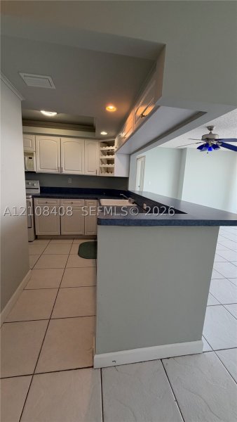 Apartment for rent at Grandview Palace 618