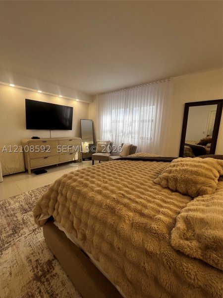 Apartment for rent at The Plaza Bal Harbour 515