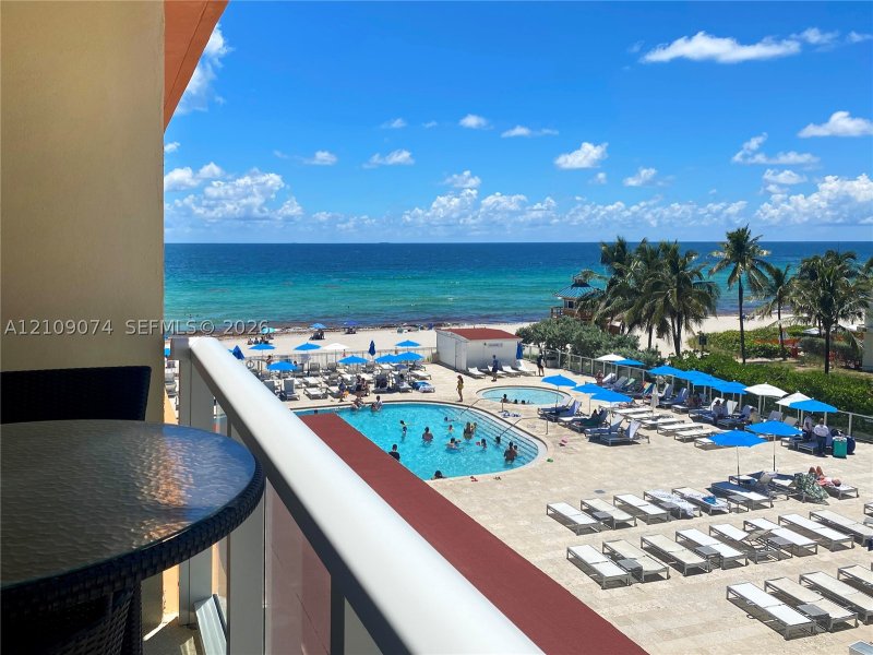 Condo for sale at Aventura Beach Club 209
