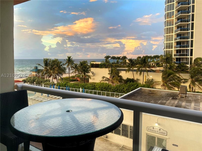 Condo for sale at Aventura Beach Club 209