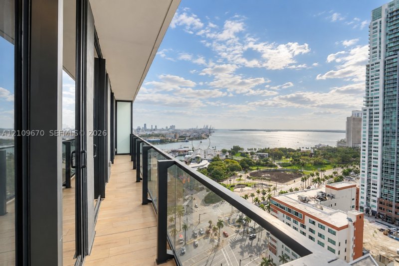 Condo for sale at The Elser Hotel and Residences 1617