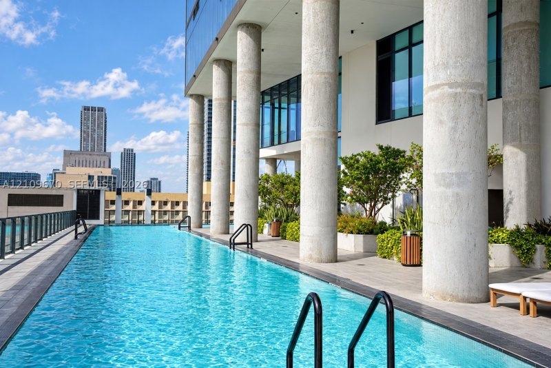 Condo for sale at The Elser Hotel and Residences 1617