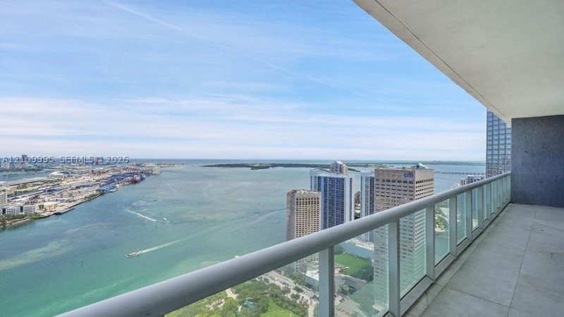 Apartment for rent at 50 Biscayne 5406