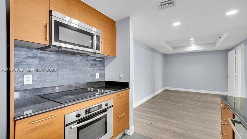 Apartment for rent at 50 Biscayne 5406