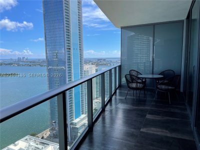 Icon Bay Apt #3706