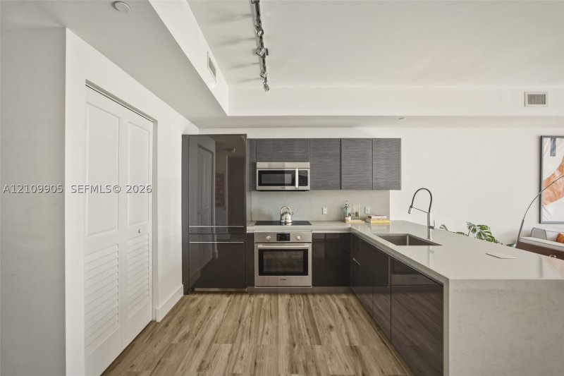 Property photo # 2