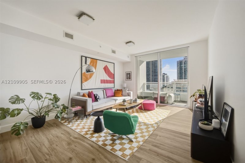 Property photo # 0