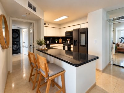 Comprar apartamento no Mystic Pointe 500 1911