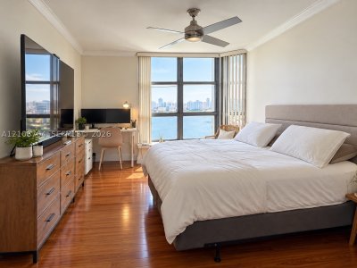 Comprar apartamento no Mystic Pointe 500 1911