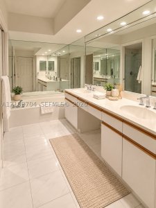 Comprar apartamento no Mystic Pointe 500 1911