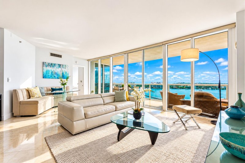 Condo for sale at Murano Grande 1704