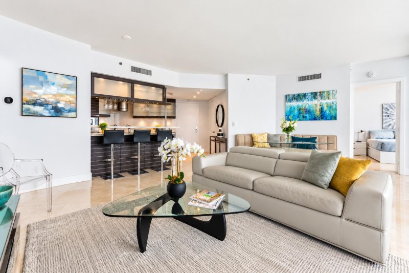 Condo for sale at Murano Grande 1704