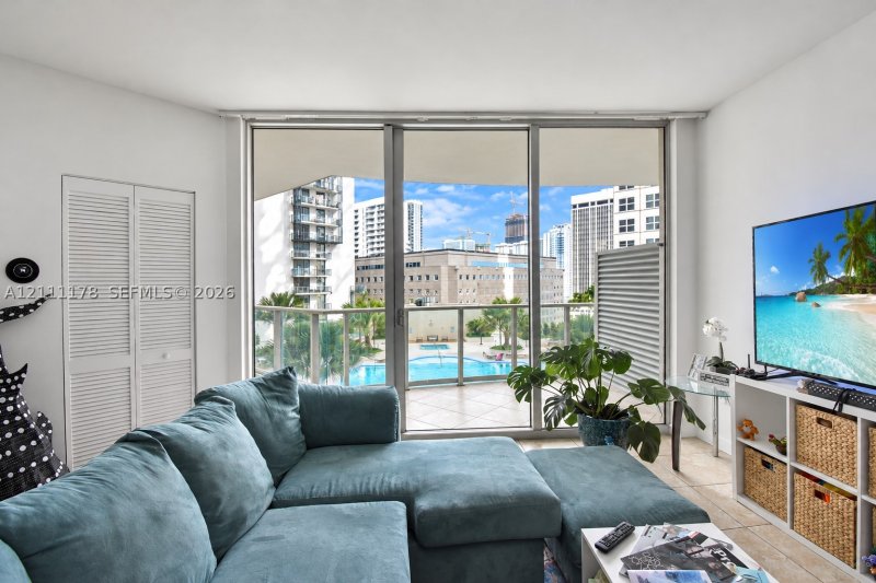 Condo for sale at Aston Martin Residences T-1405