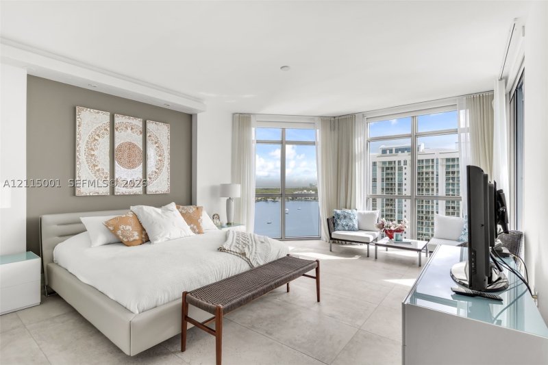 Condo for sale at Marina Palms Yacht Club 2101