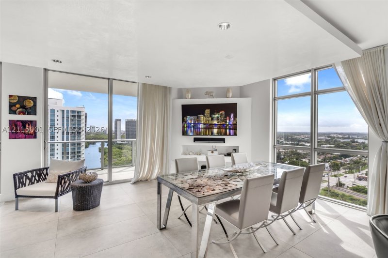Condo for sale at Marina Palms Yacht Club 2101