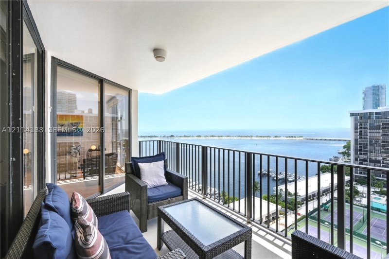 Comprar apartamento en Brickell Place III A1913
