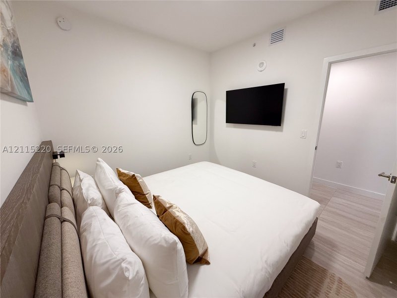 Condo for sale at 72 Park Miami Beach 1103