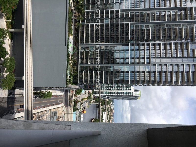 Condo for sale at 500 Brickell West Tower 2006