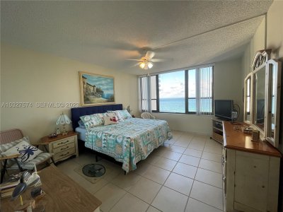 Aluguel de apartamento no Alexander Towers 921