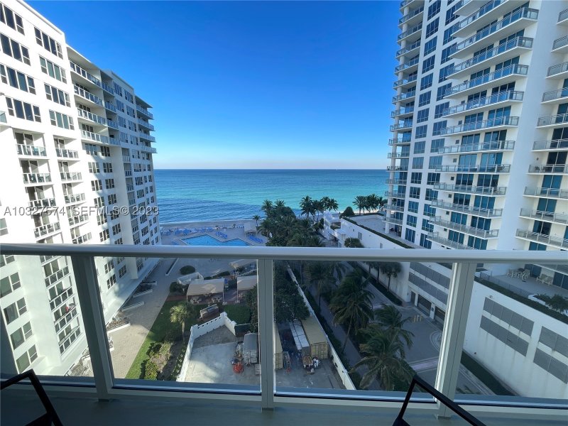 Apartment for rent at Alexander Towers 921
