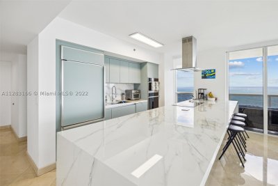 Aluguel de apartamento no Beach Club Two 2102