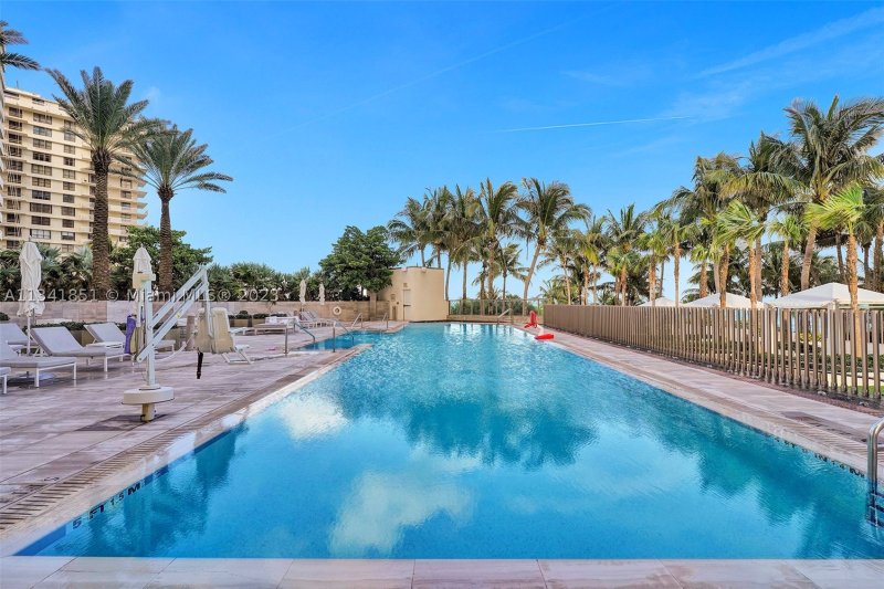 Apartment for rent at St Regis Bal Harbour Center Tower 2501