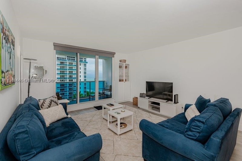 Alquiler de apartamento en Roney Palace 1115