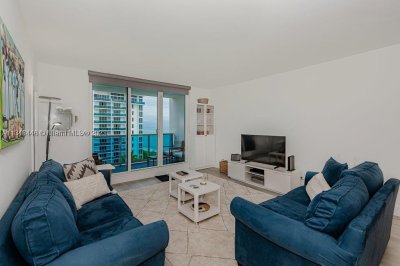 Alquiler de apartamento en Roney Palace 1115