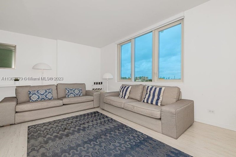 Alquiler de apartamento en Roney Palace 1032