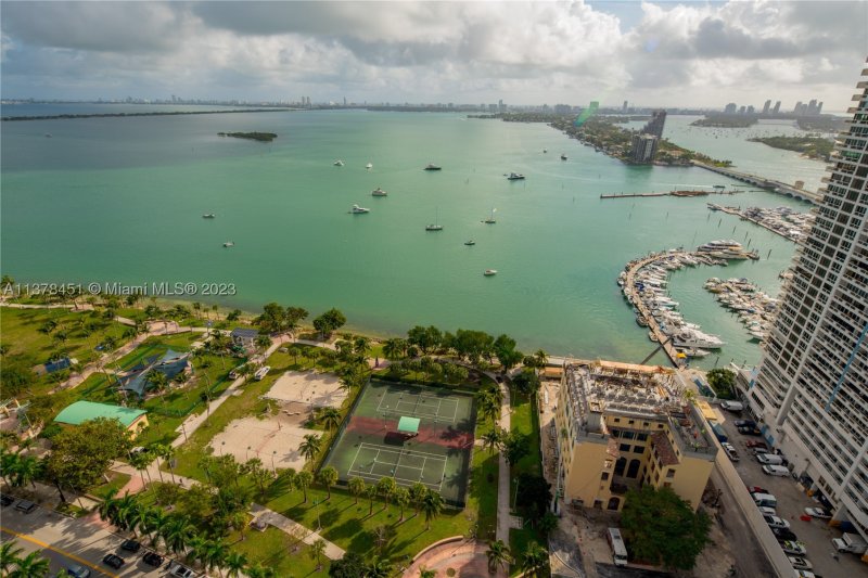 Apartment for rent at Opera Tower 3201