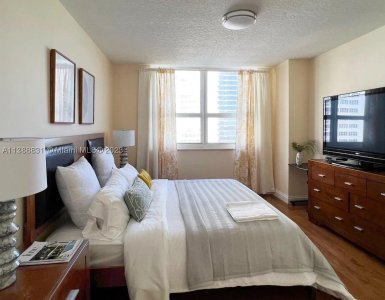 Aluguel de apartamento no 2080 Ocean Drive 806