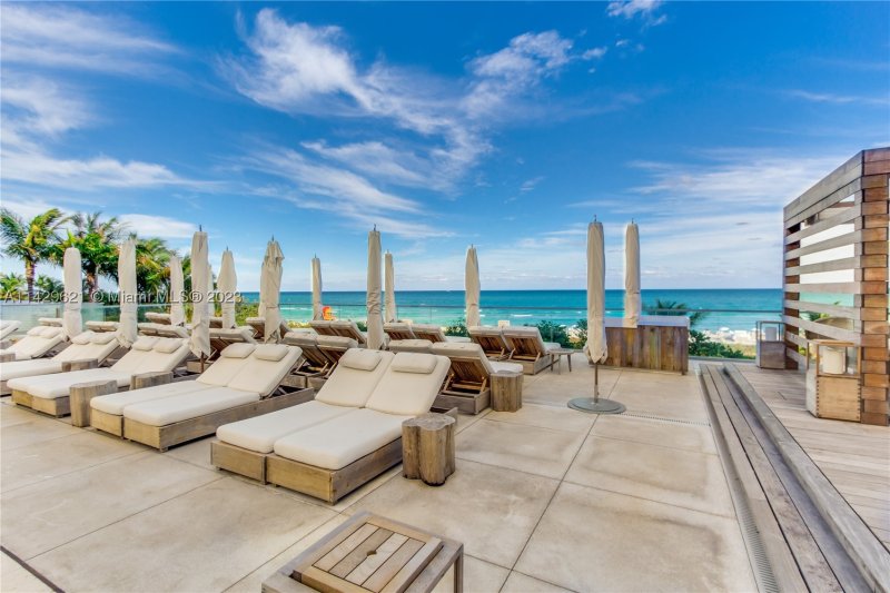 Apartment for rent at 1 Hotel & Homes South Beach 1108