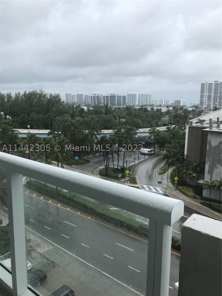 Comprar apartamento en Aventura Beach Club 637