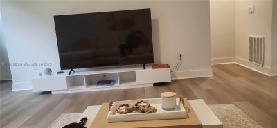 Aluguel de apartamento no 2080 Ocean Drive TH12