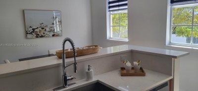 Aluguel de apartamento no 2080 Ocean Drive TH12