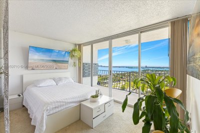 Comprar apartamento en Grandview Palace 2404